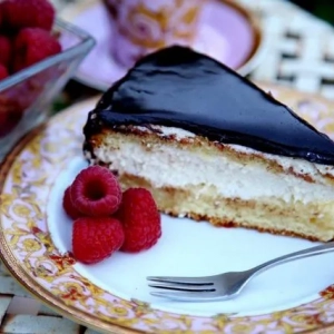 Torta ptičje mlijeko: sastojci, recept, ukras