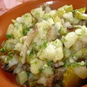 Salata seljak: jednostavni i zadovoljavajući recepti.